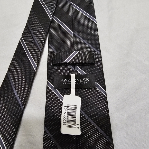 New Awareness Kenneth Cole Silk Neck Tie NWT Wedding Formal Prom Business - Picture 7 of 7